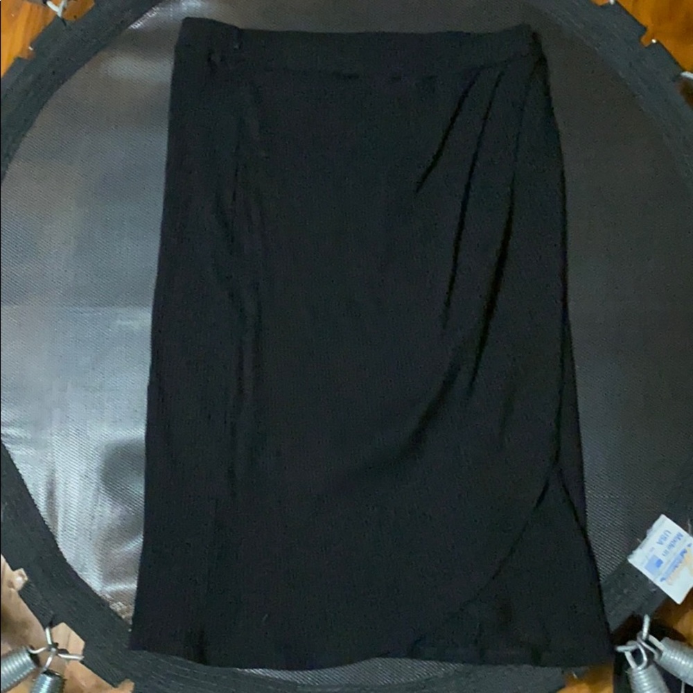 Never worn black ribbed skirt